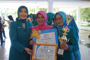 Kegigihan dan kerja keras yang berbuah kesuksesan untuk Tim Penggerak PKK Kelurahan Tanjung Enim Selatan yang berhasil meraih juara ke 3 lomba SIM PKK pada peringatan Hari Kesatuan Gerak PKK Ke-50